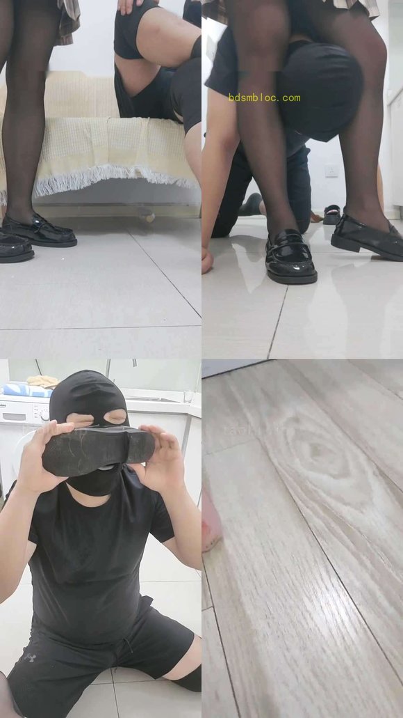 【柠萌小主】黑丝白袜气味羞辱/踩狗爪/骑狗背/脚插嘴